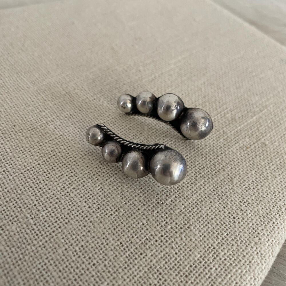 Vintage oldpawn Sterling Silver Climber Stud Earrings. Native American 4 bubbles